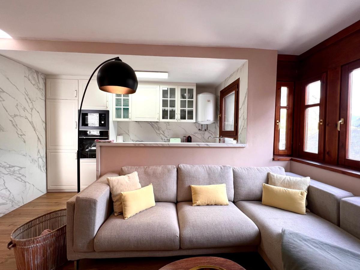 Duplex La Roca - L'Amfitriona Daire Espot Dış mekan fotoğraf