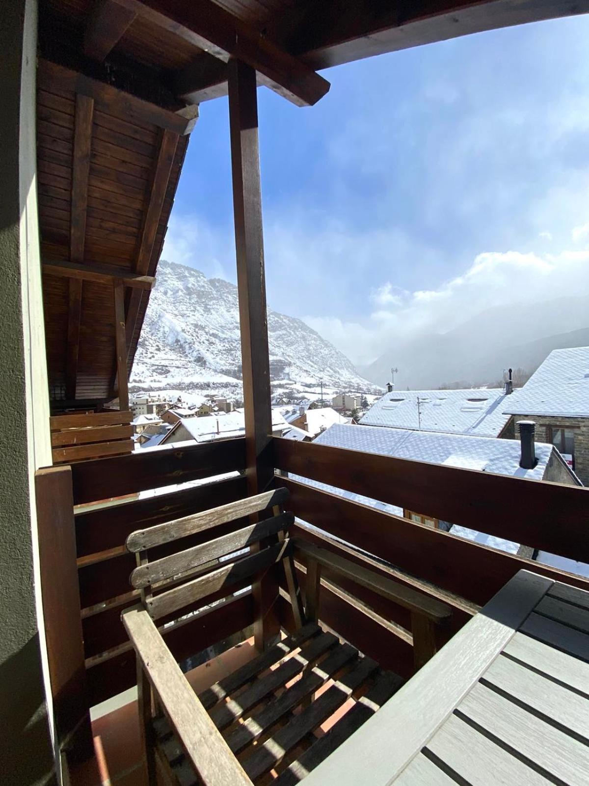 Duplex La Roca - L'Amfitriona Daire Espot Dış mekan fotoğraf